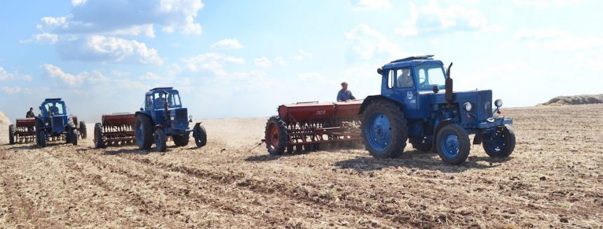 Посівна: 19 областей приступили до посіву кукурудзи