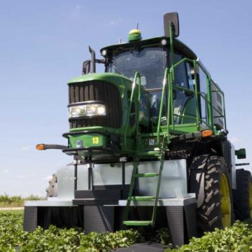 У США надійде в продаж робот-збирач полуниці