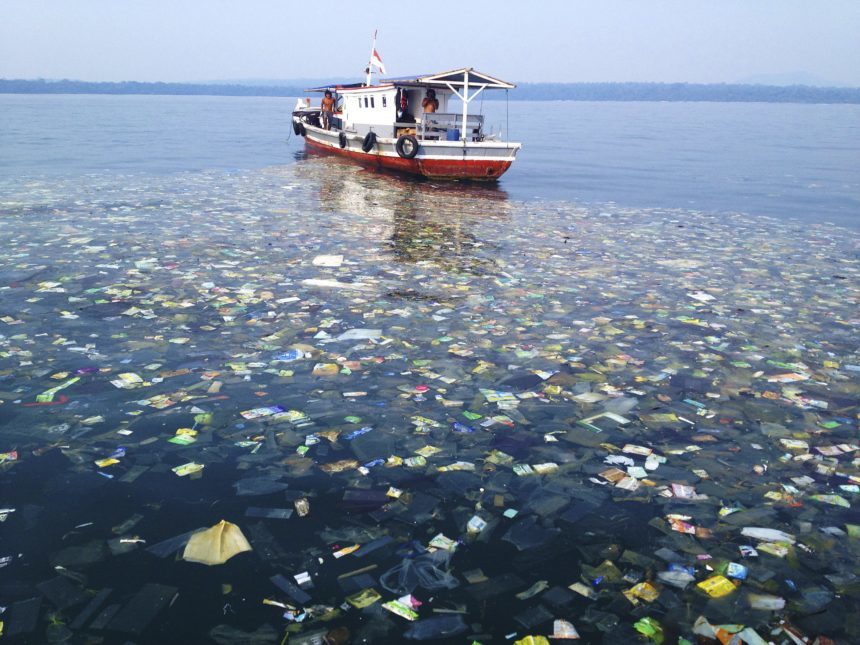 170 країн зобов’язалися скоротити обсяг пластика за 11 років